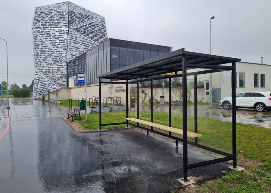 6x1.5m kaldkatusega Tuuletorni pikk bussipaviljon